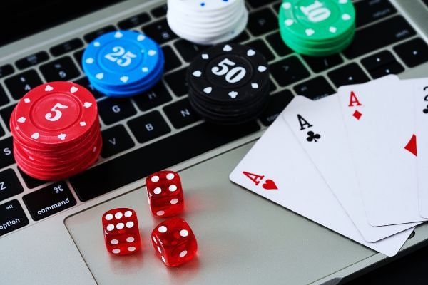 understanding dice game pace and controls within apk 4777 guide sections